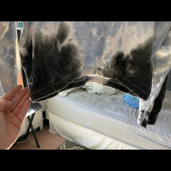 GARAGE cropped tye dye long sleeve! - Picture 3 of 5